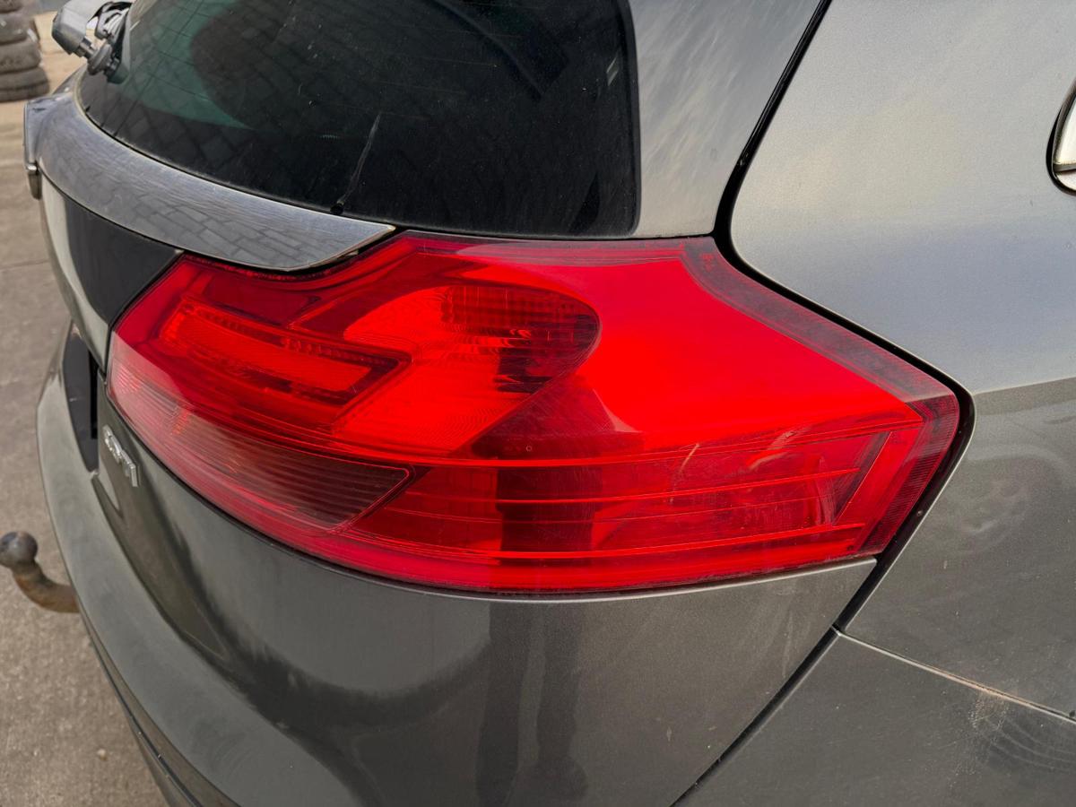 Opel Insignia A original Rücklicht Rückleuchte rechts Kombi Vorfacelift BJ11